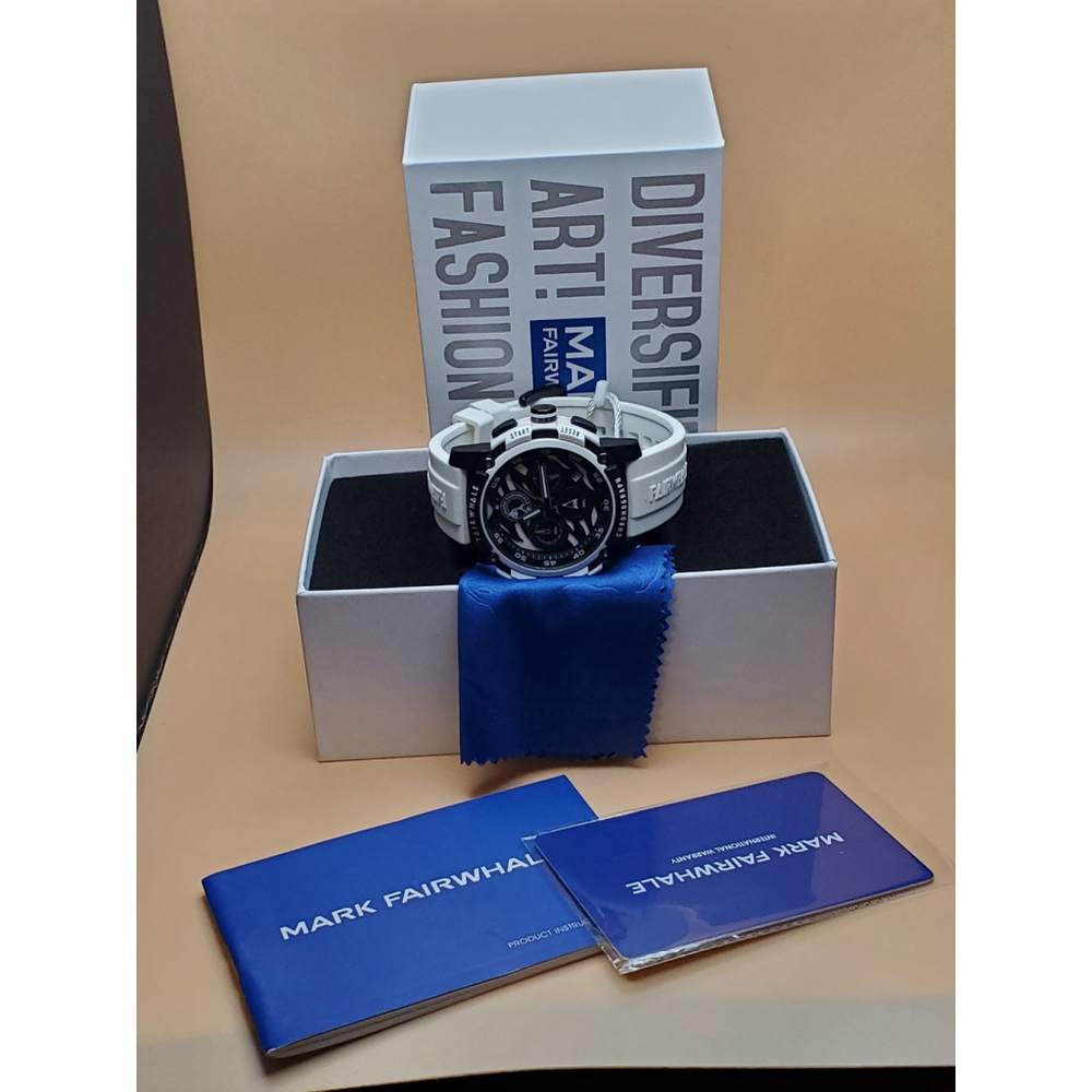 Mens Watch - Picture 2 of 12
